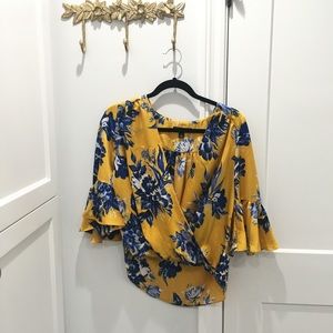 Silk blouse vibrant colors and very comfortable